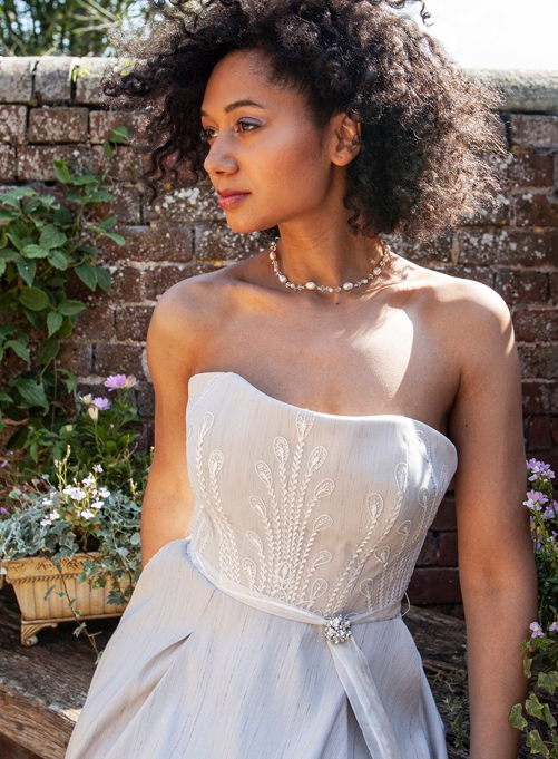 Tulle bordé de dentelle ivoire - North
