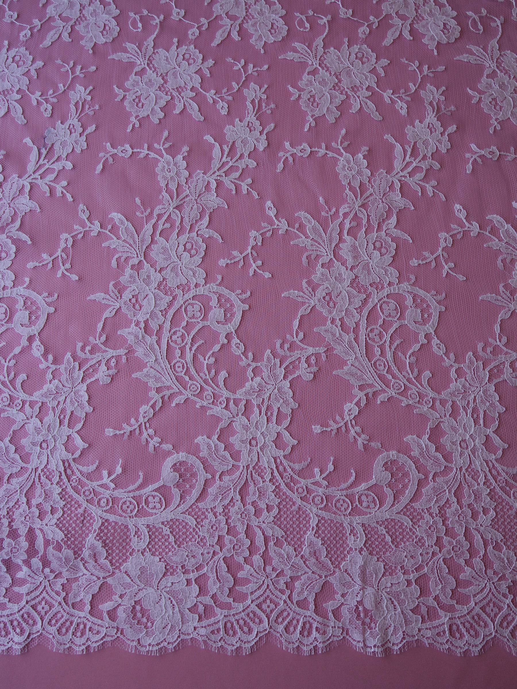 Dentelle Chantilly Blanche - Kate