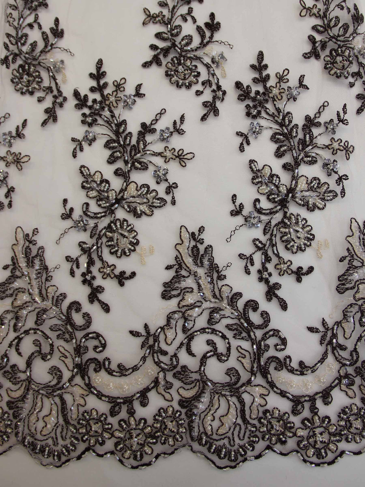 Dentelle brune des bois - Jessica.