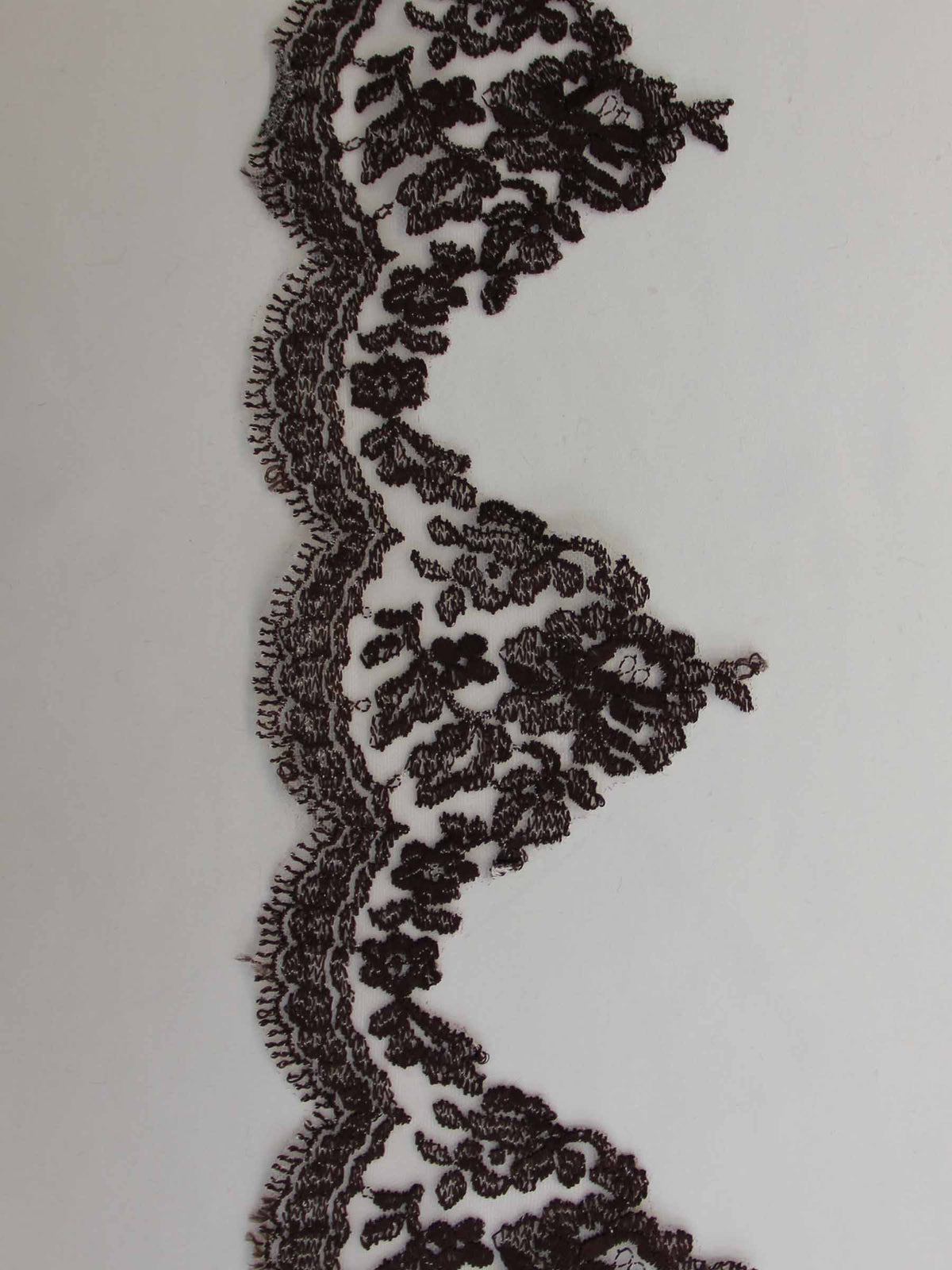 Bordure en dentelle marron espresso - Dominique