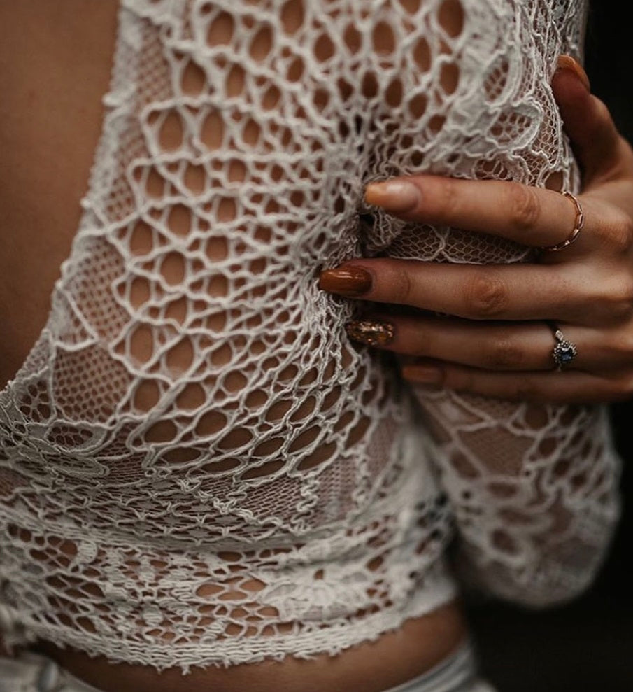 Beautiful boho wedding dress featuring ivory Guipure lace fabric Philine 5