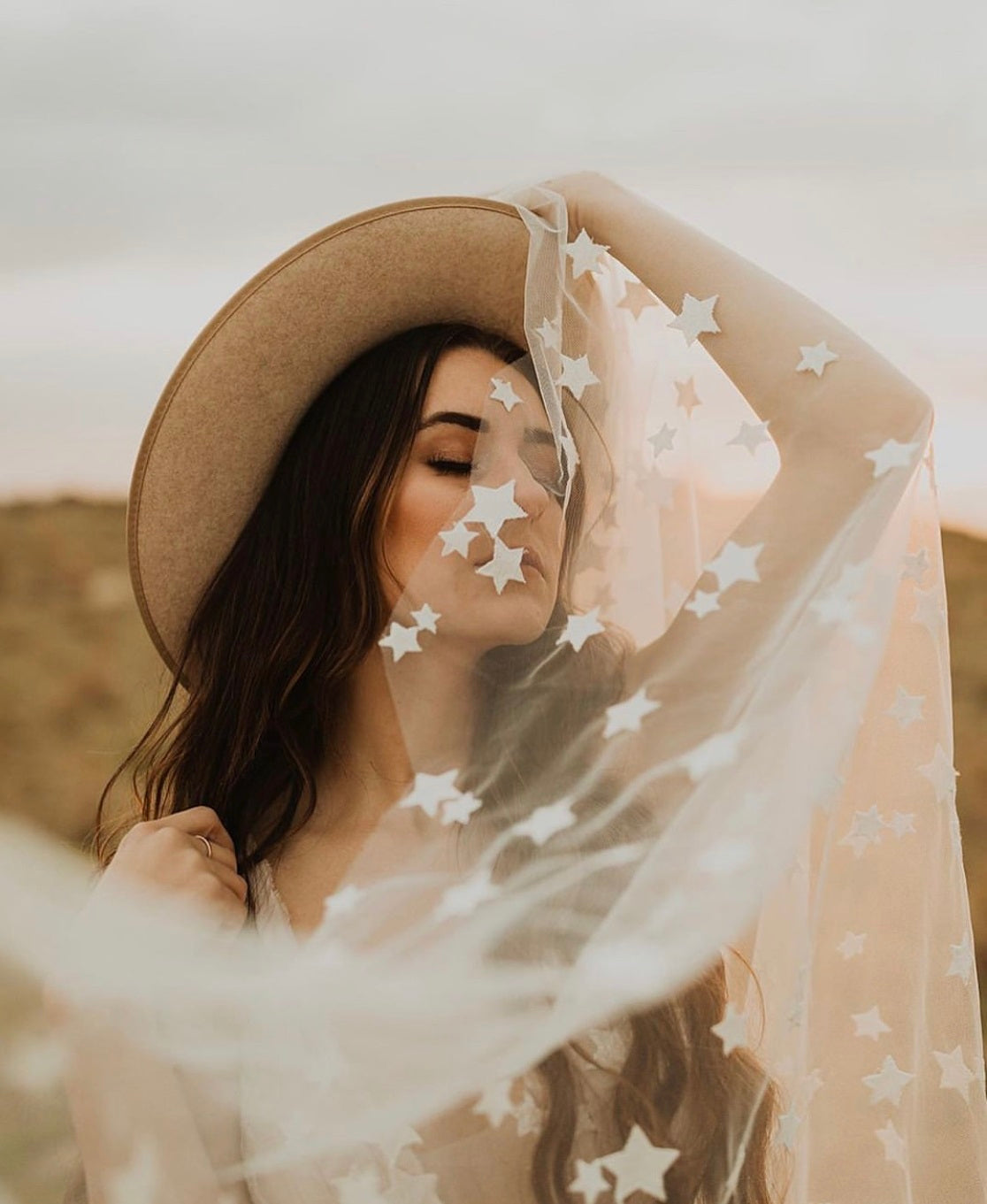 Boho ivory wedding dress with star fabric Vedette 5