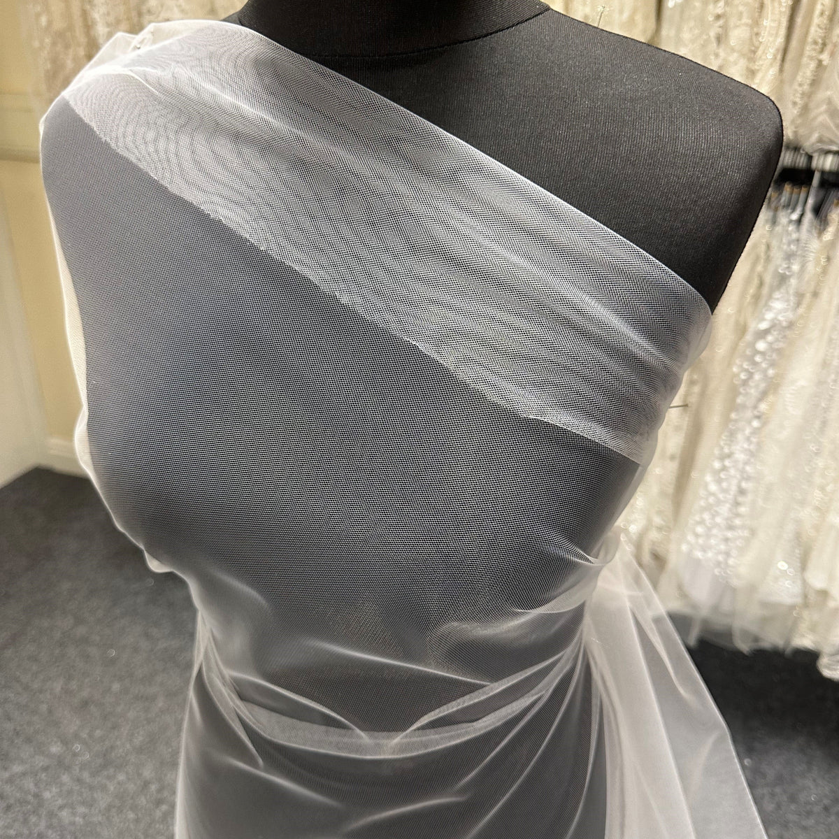 Tulle Souple Au Mètre - 19 Coloris Au Choix (Blanc, Ecru, Noir...), Largeur 300 Cm