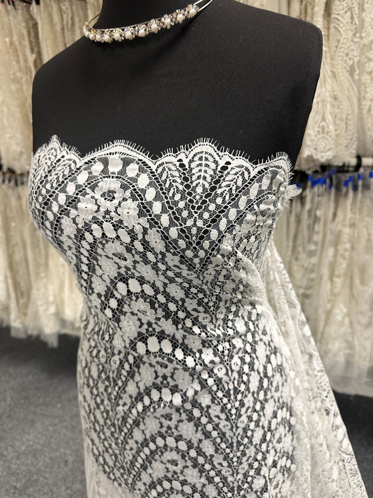 MUYUNXI Tissu en Dentelle Au Metre pour Fleurs Nuptiale De Mariage MUYUNXI Tissu en Dentelle Au Metre pour Fleurs Nuptiale De Mariage