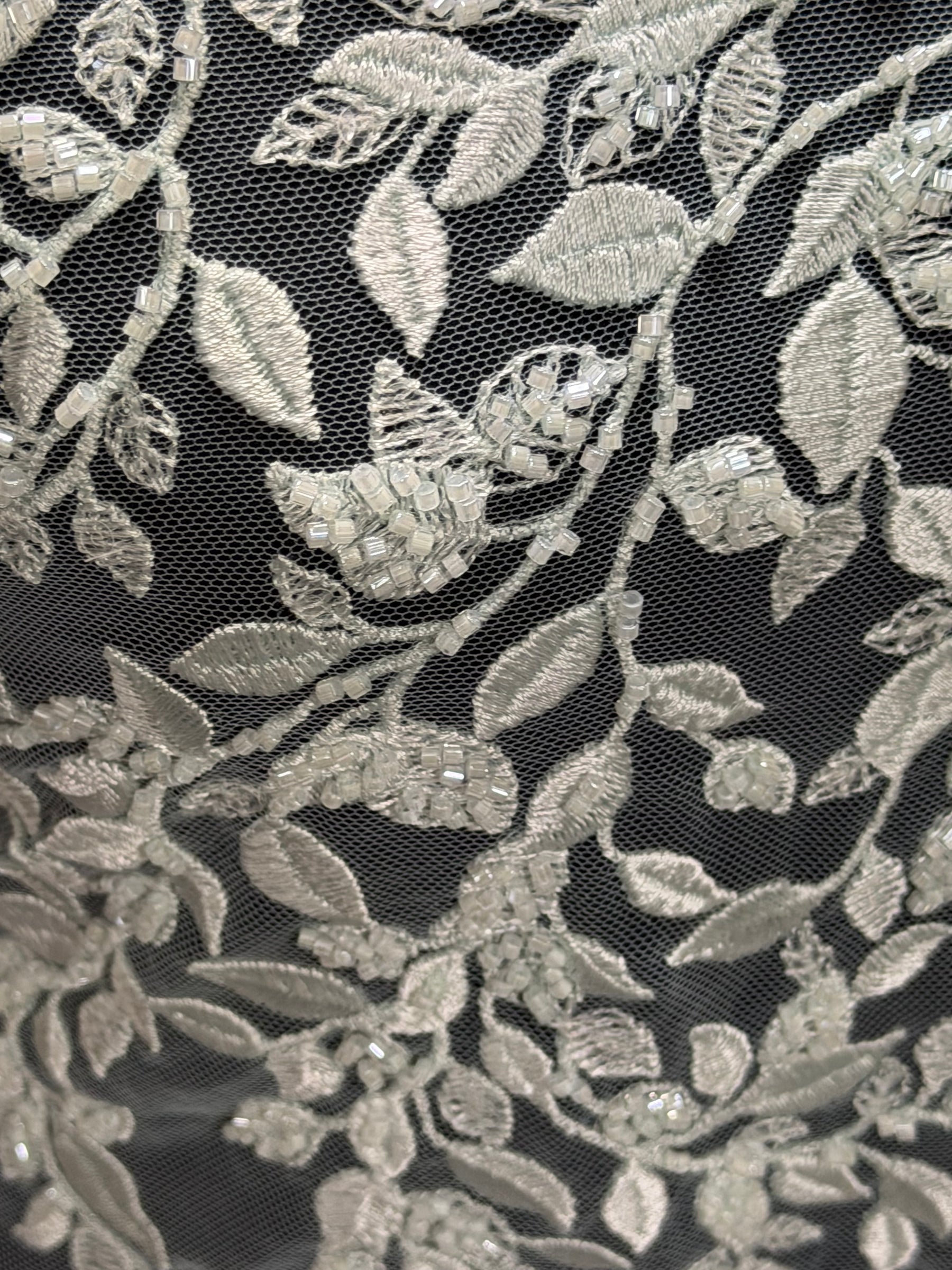 Tulle brodé de perles Willow - EB1058