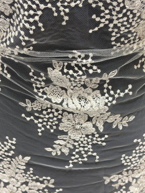 Dentelle brodée de sequins ivoire - EB3034