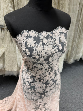 Dentelle brodée rose pâle - EB3053