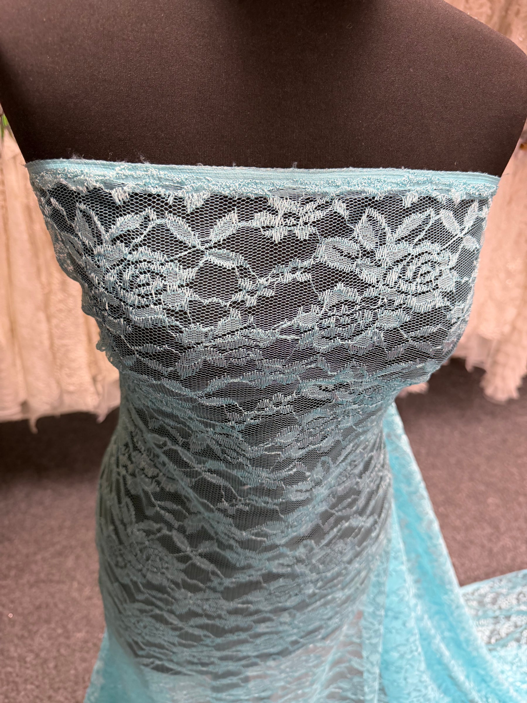 Dentelle Aqua Raschel - P618