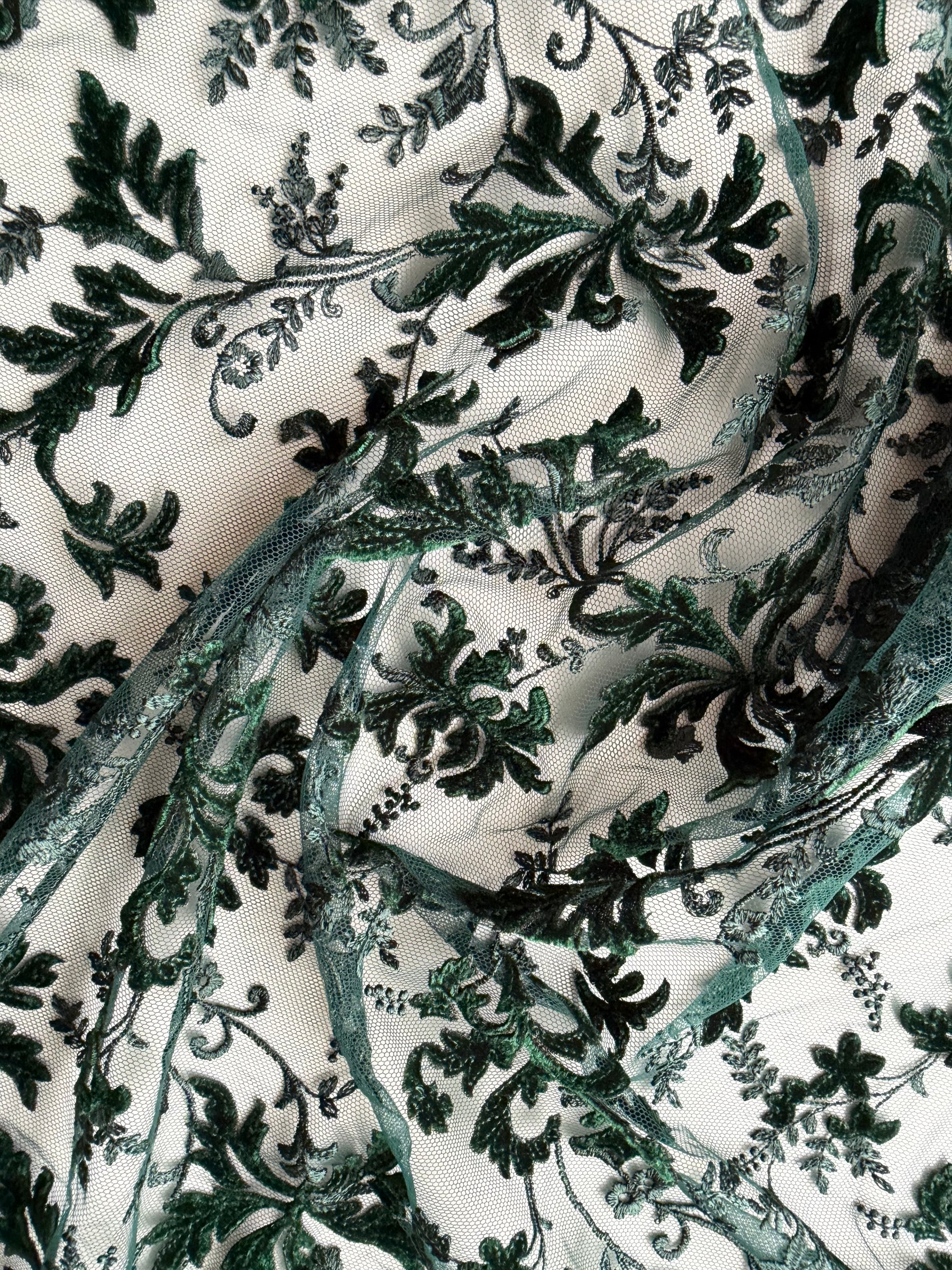 Velours Vert Chasseur Broderie Dentelle - Madina