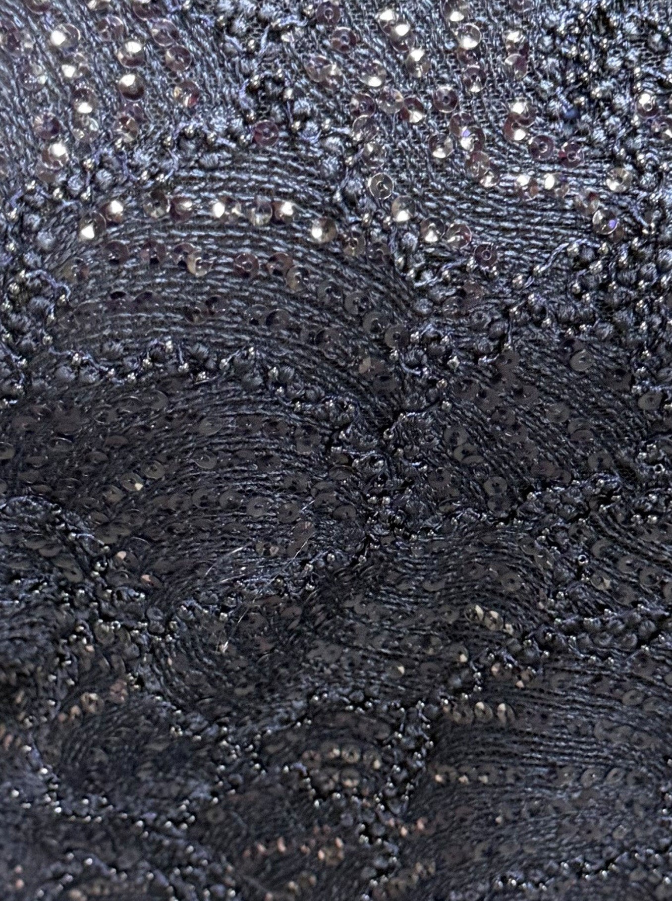 Tulle brodé de perles 3D bleu marine - EB1021