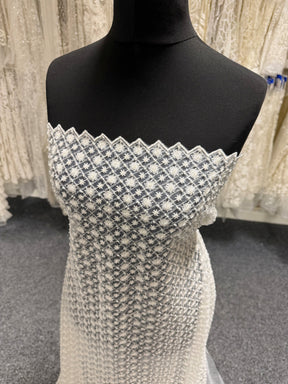 Tulle brodé de perles ivoire - EB1059