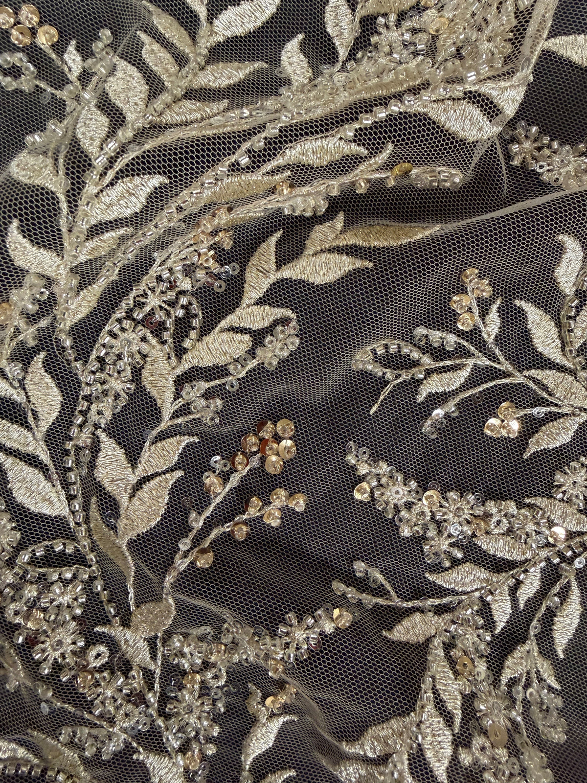 Tulle brodé de perles couleur chair/or - EB1086