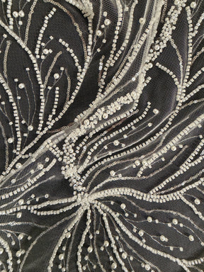 Tulle brodé de perles ivoire - EB1087