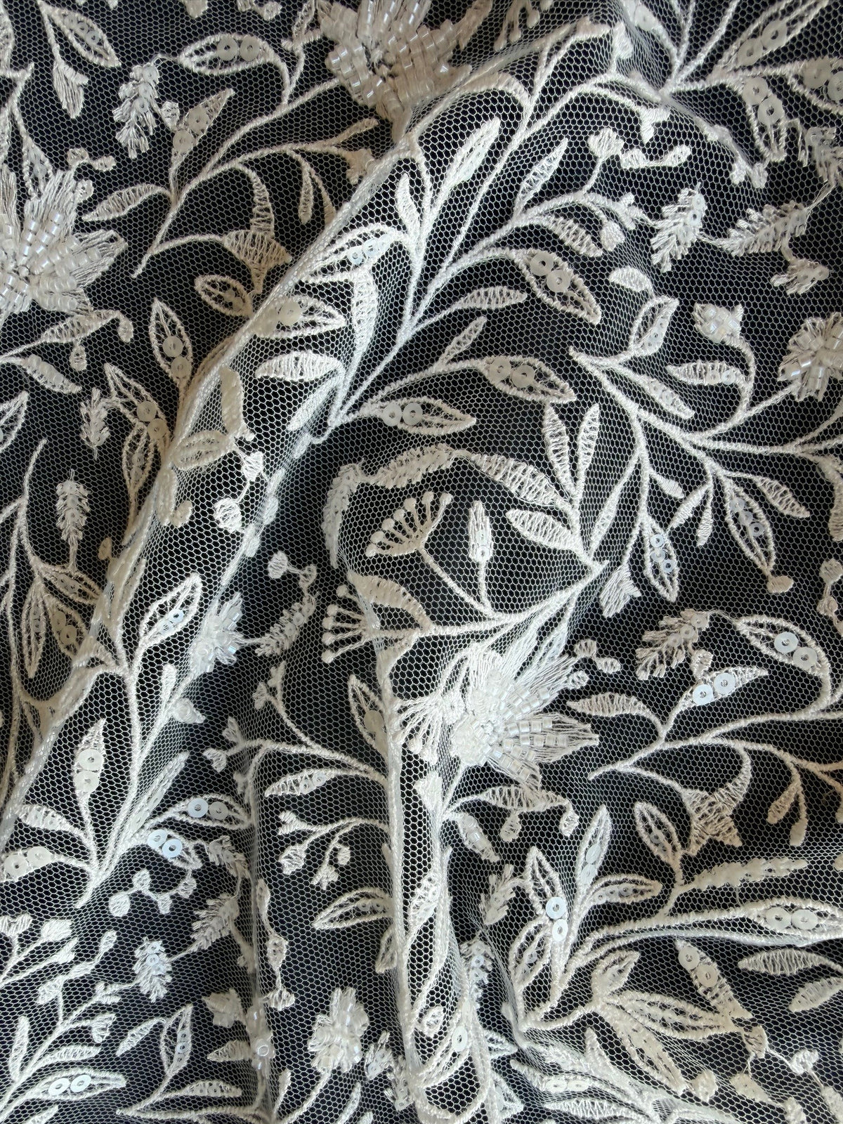 Tulle brodé de perles - EB1108