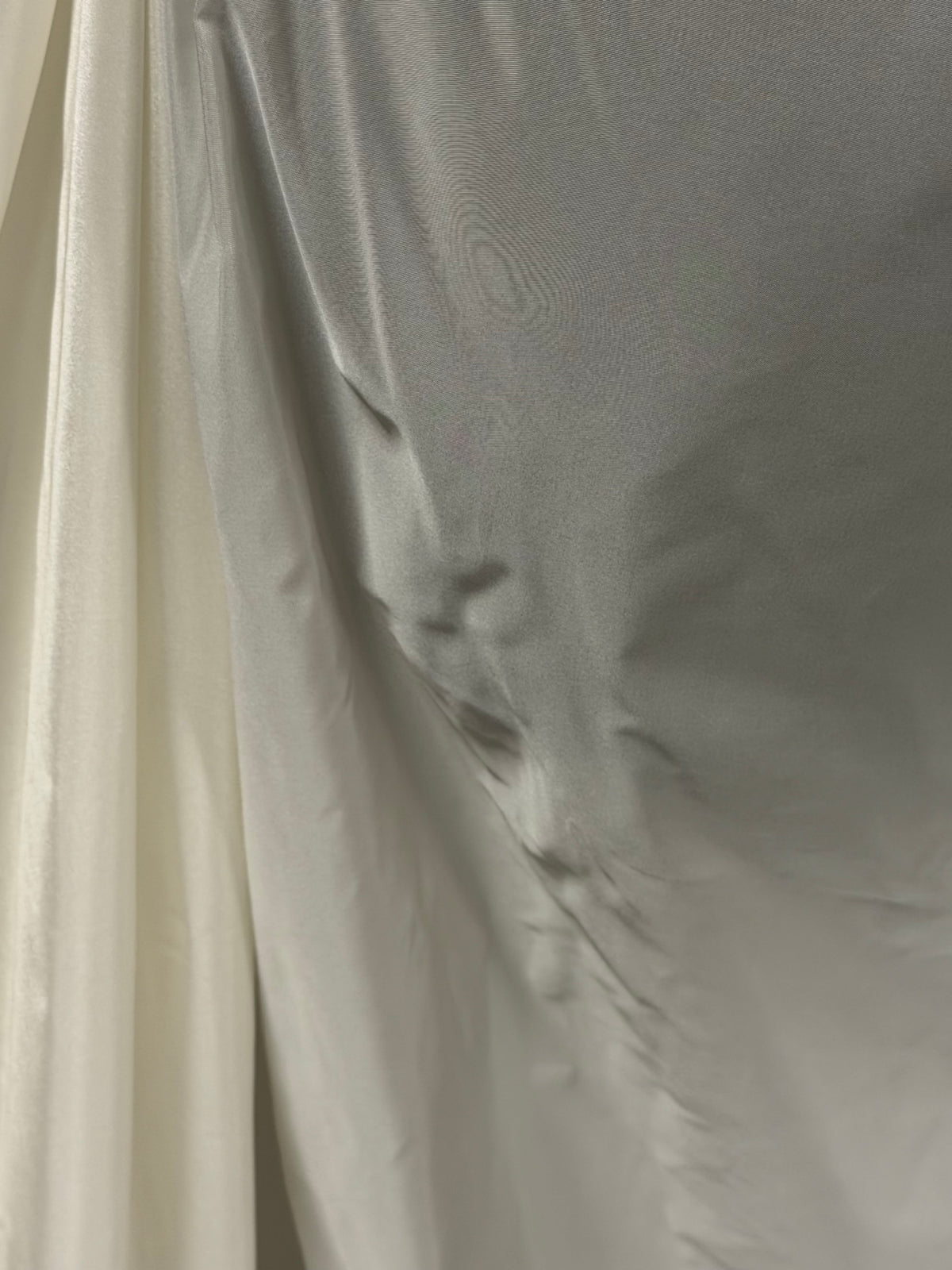 Taffetas ivoire en polyester - P599