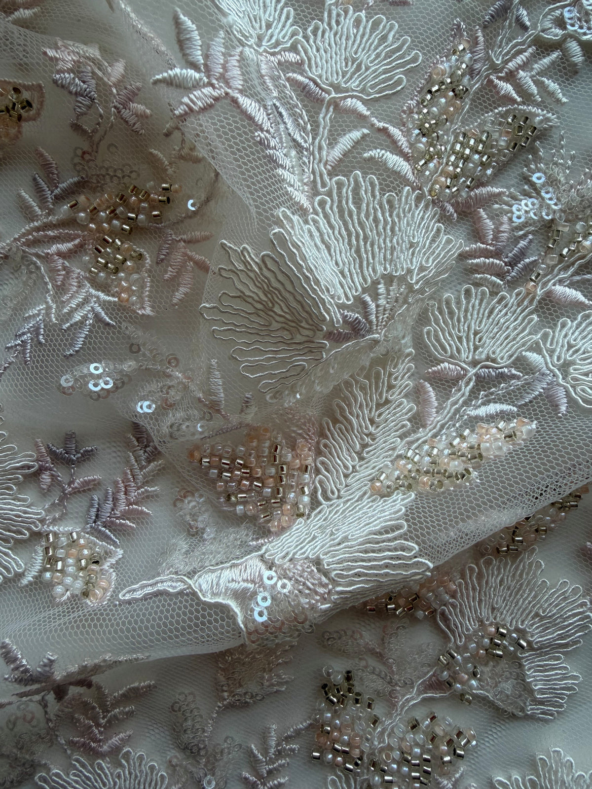 Tulle rose coquillage brodé de perles - EB1095