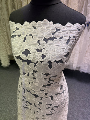 Tulle brodé de sequins ivoire - EB3003