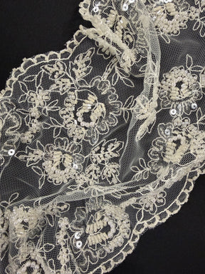 Bordure en dentelle Rachel ivoire - T627