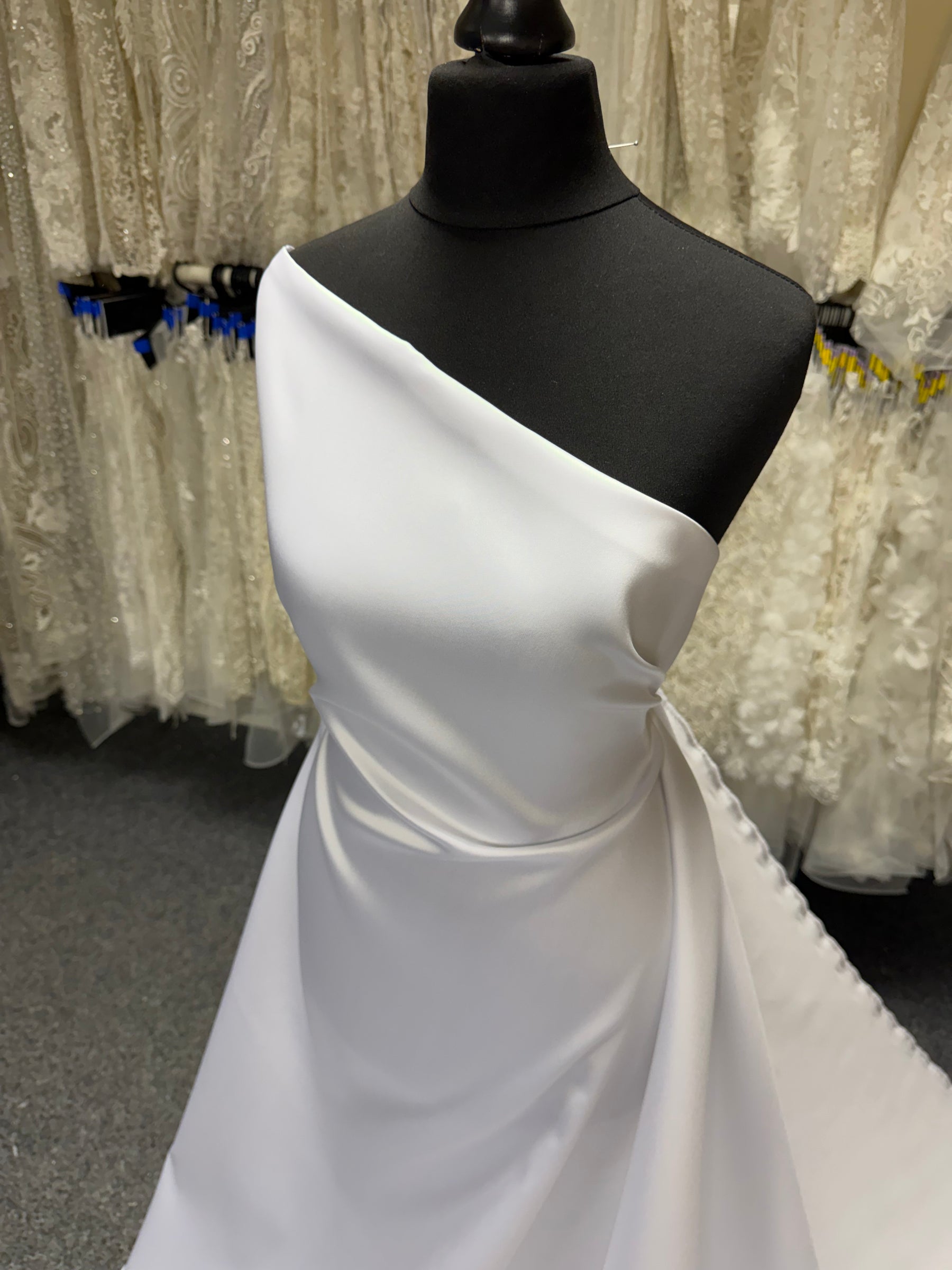 Mélange de soie blanc Mikado doux - P608