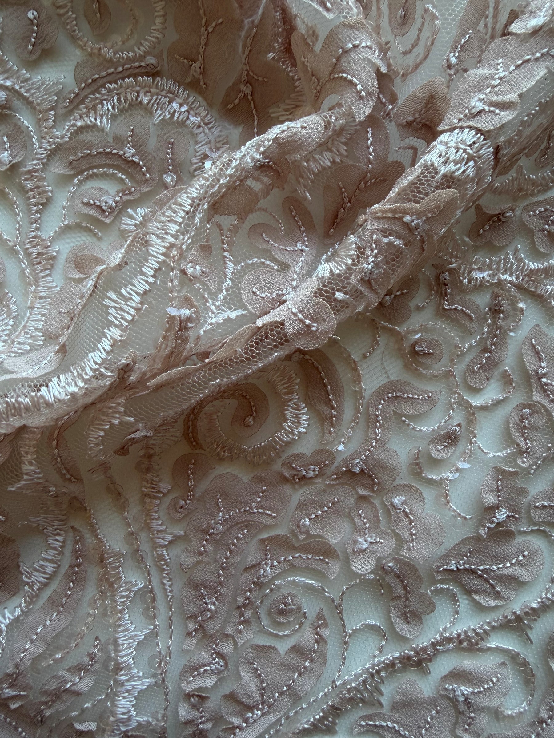 Tulle à sequins brodé rose poudré – EB3008