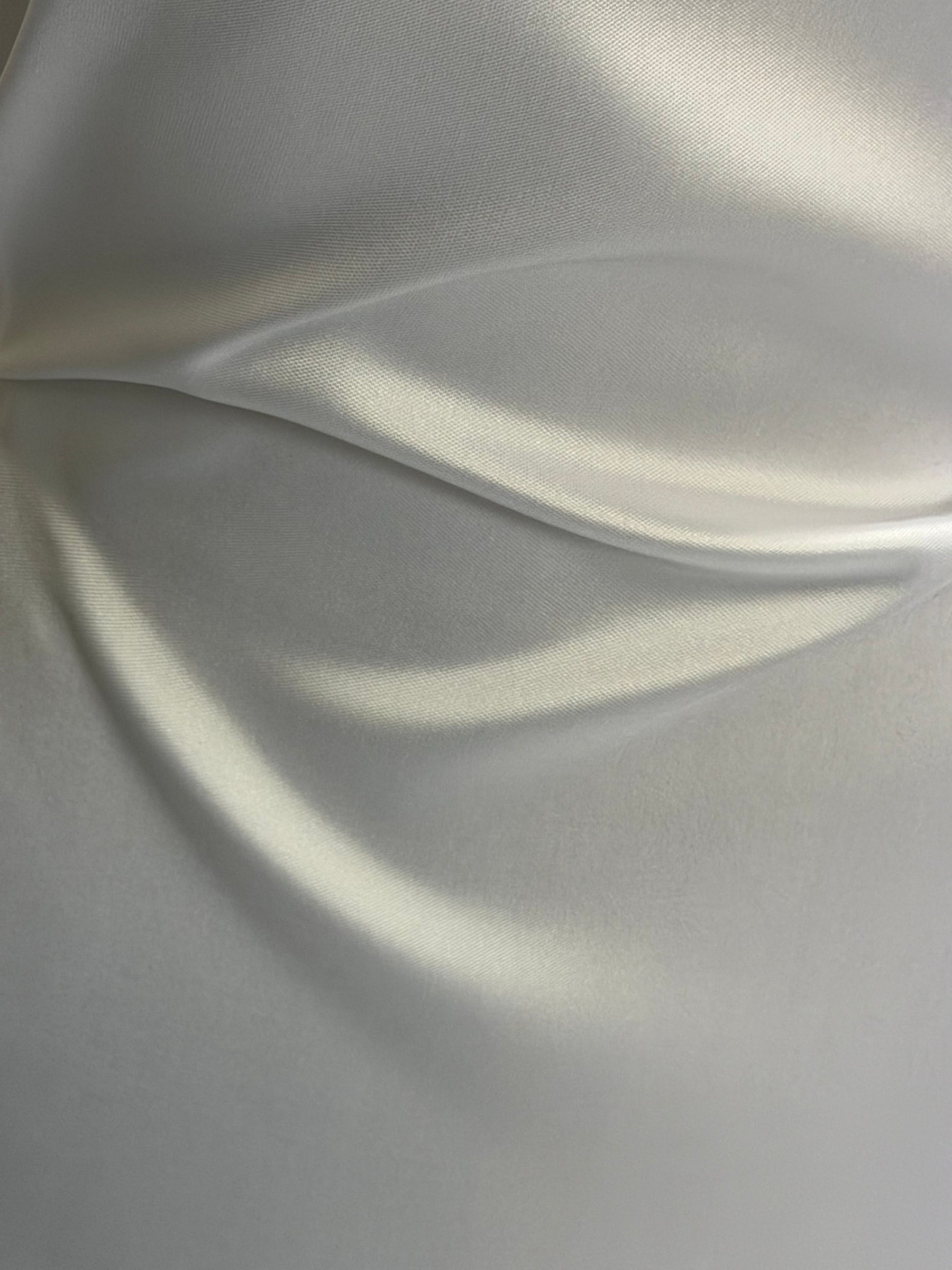 Mélange de soie blanc Mikado doux - P608