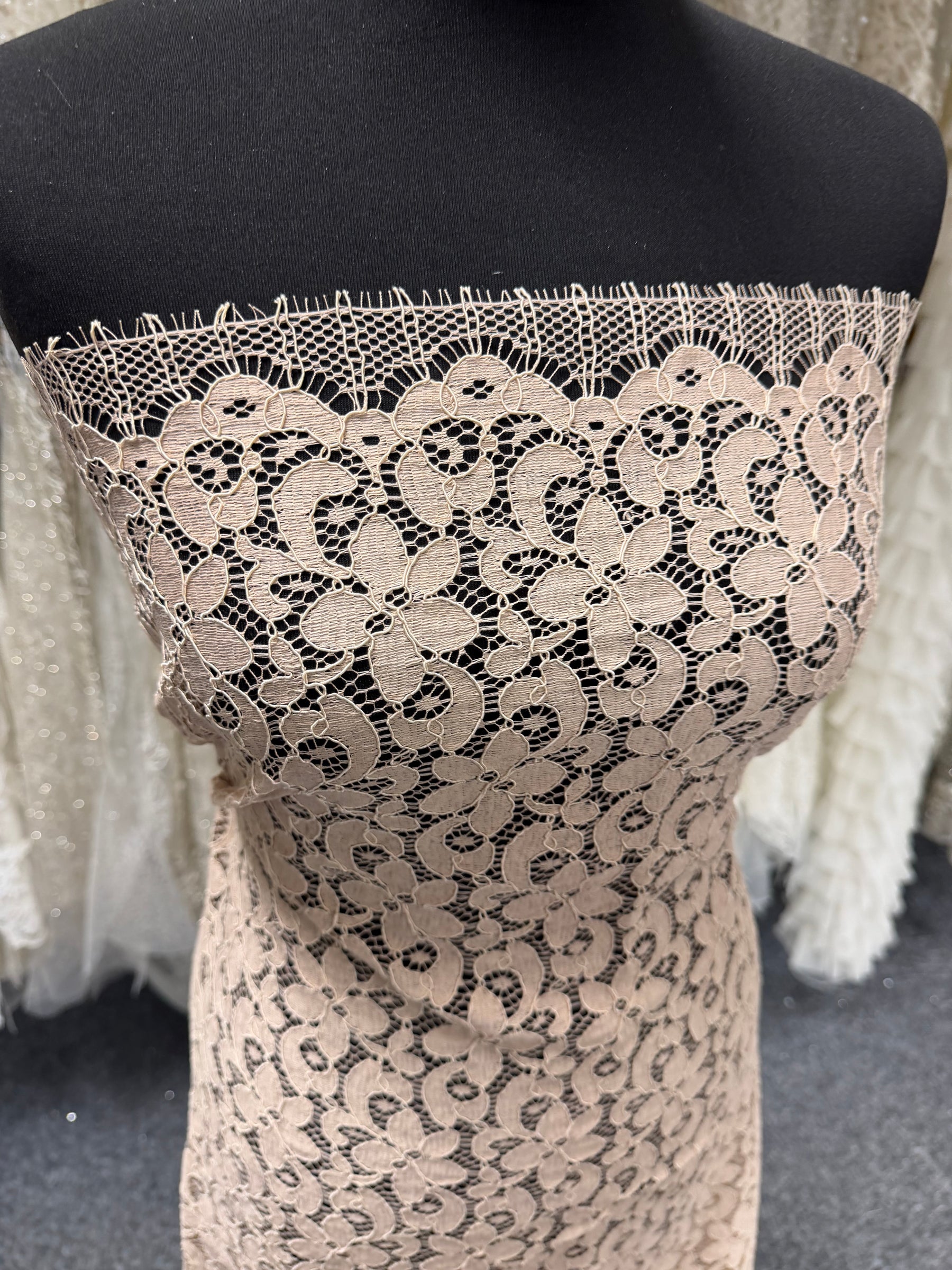 Dentelle française Cordonnet - café - LA4008