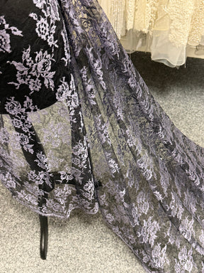 Dentelle Chantilly Raisin & Noire - P176