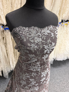Dentelle brodée en velours gris - Madina