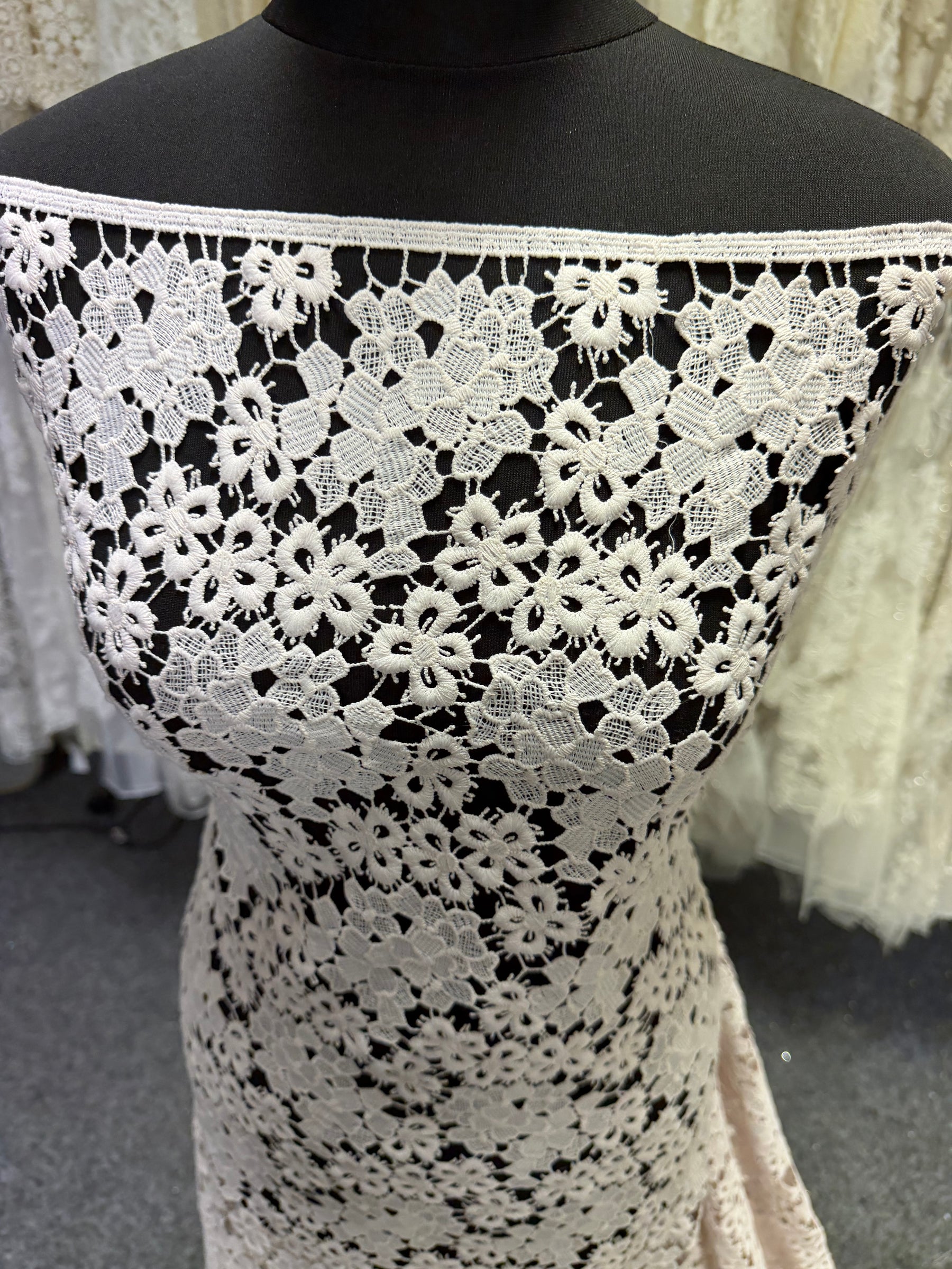 Dentelle Guipure Vieux Rose - P801