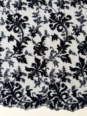 Velours marine brodé de dentelle - Madina