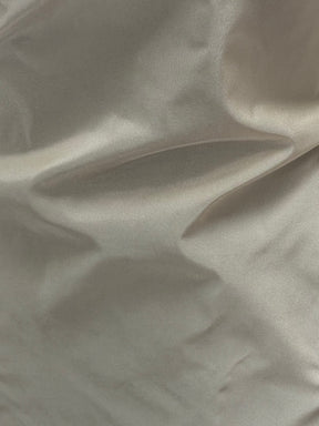 Taffetas de polyester rose poudré - P599