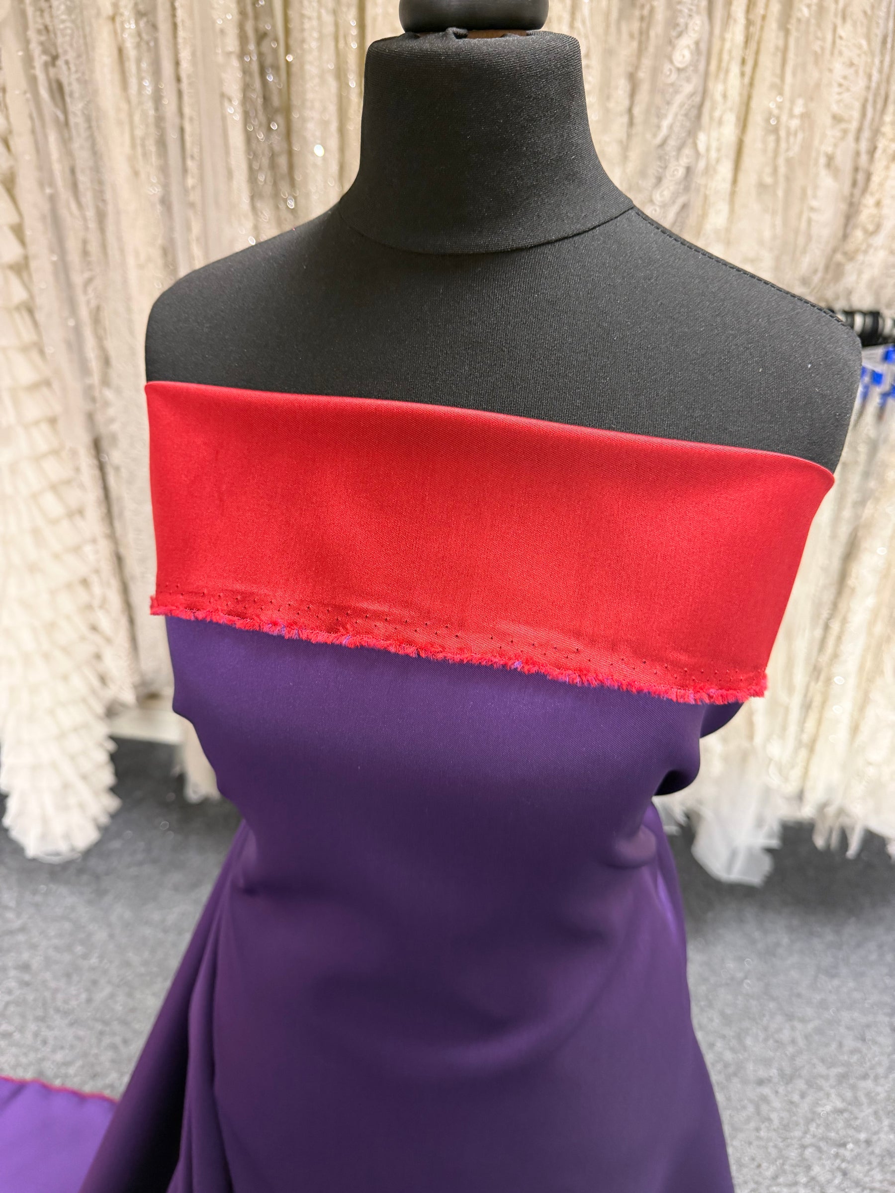 Mikado doux double face en mélange de soie rouge et violette - P608