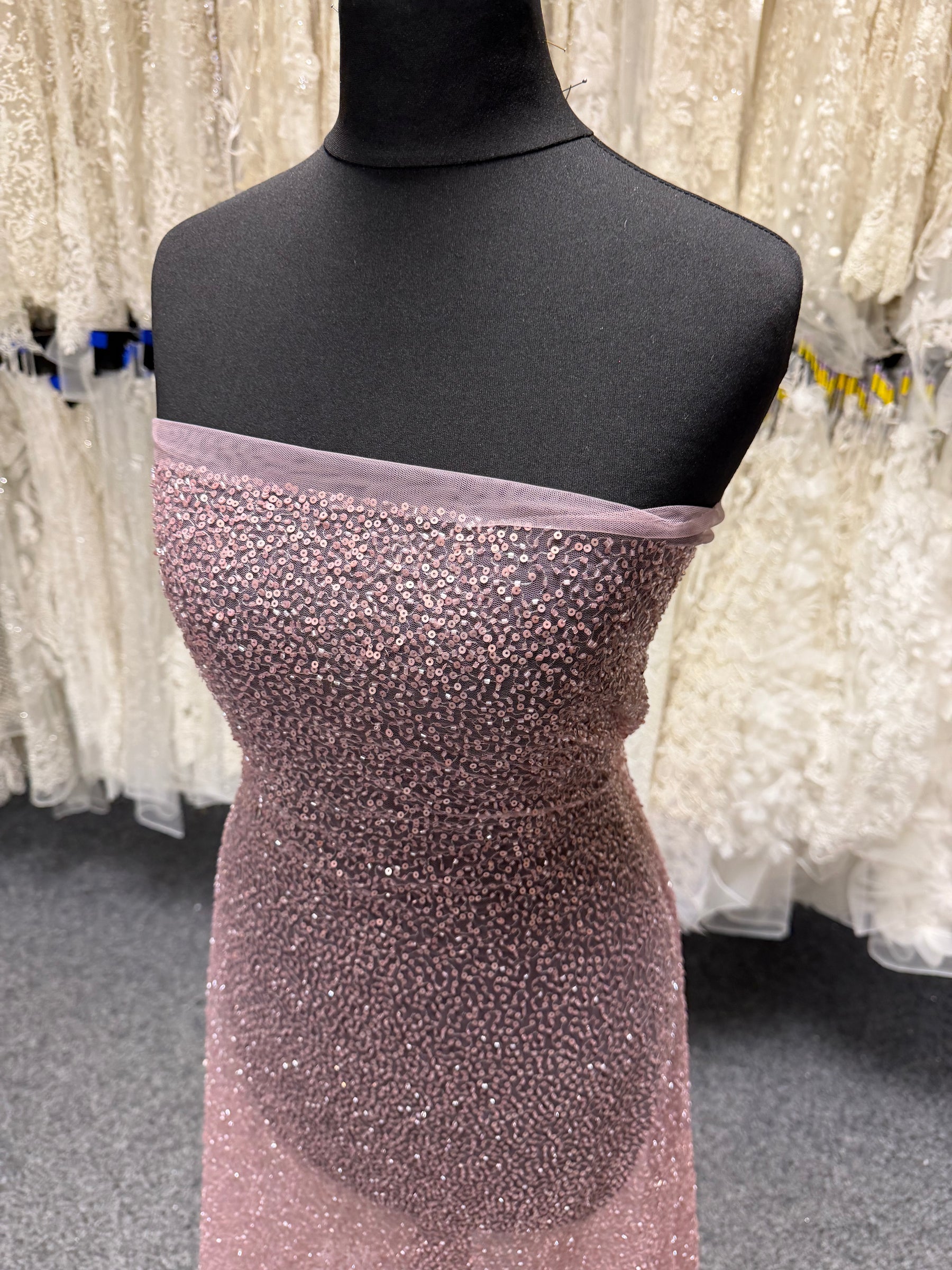 Tulle brodé de perles Mulberry - EB1103