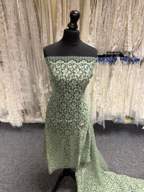 Dentelle française cordée vert péridot - LA4008