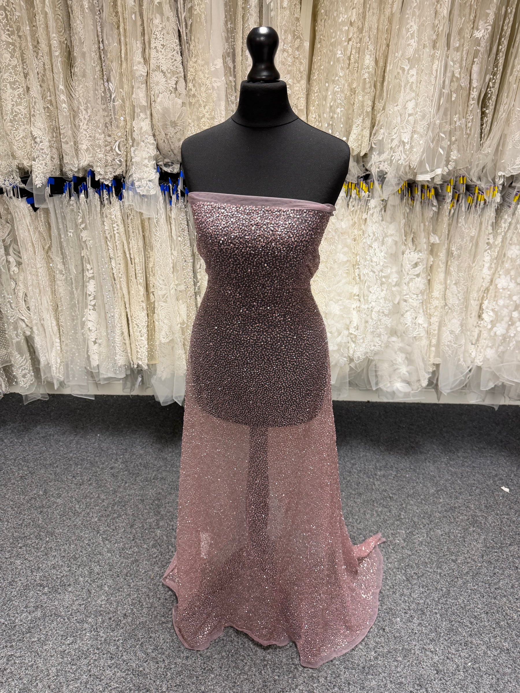 Tulle brodé de perles Mulberry - EB1103