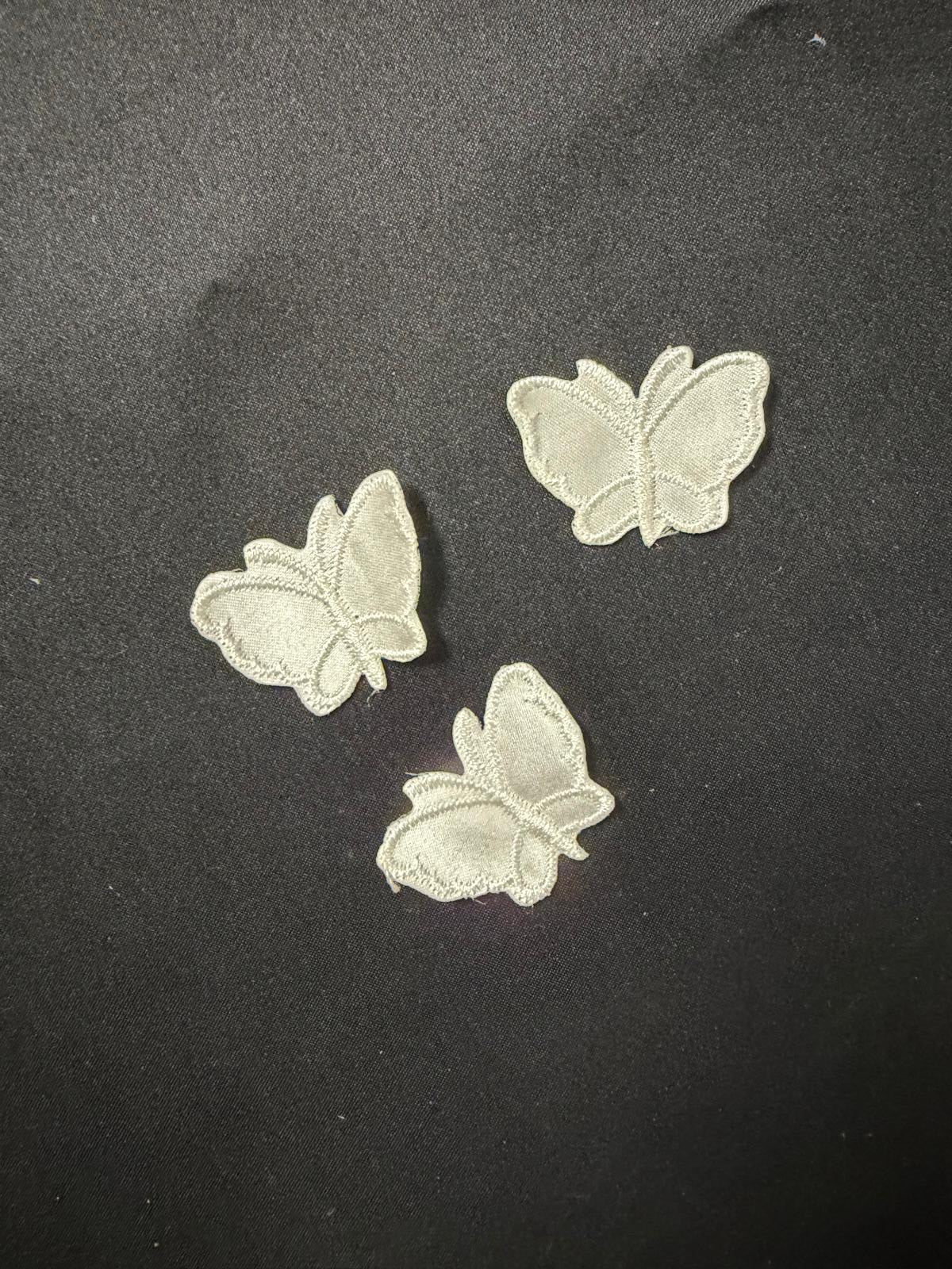 Ivory Butterfly Applique - M4