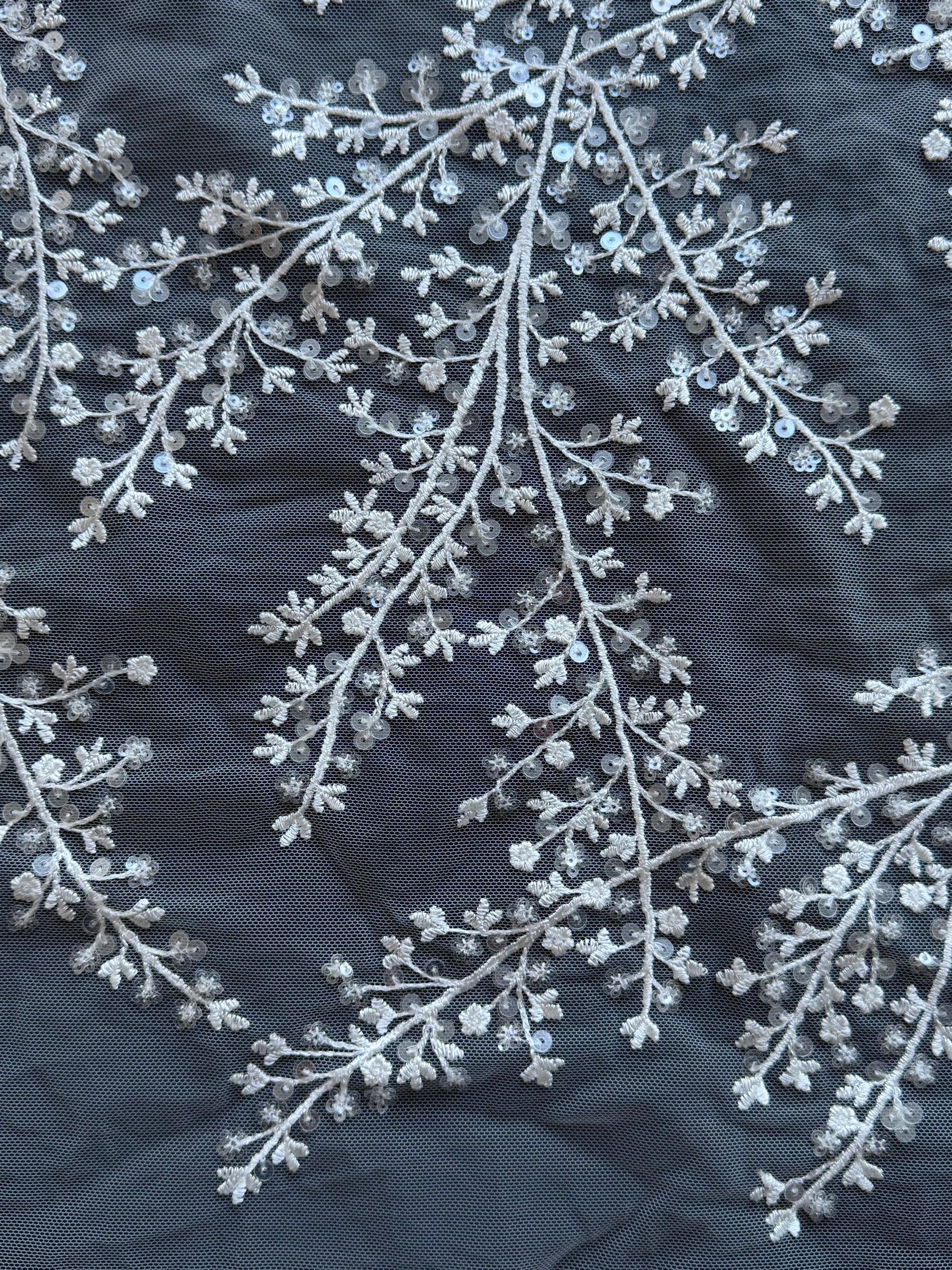 Dentelle à paillettes ivoire - EB3065