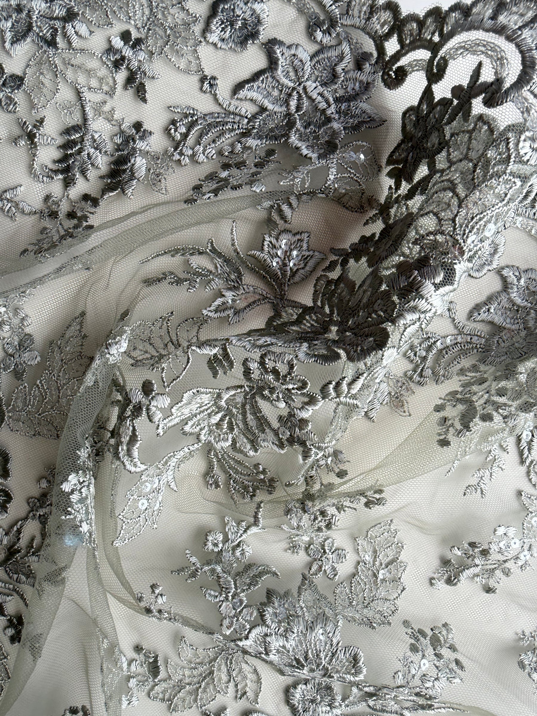 Dentelle à paillettes vert saule - EB3064