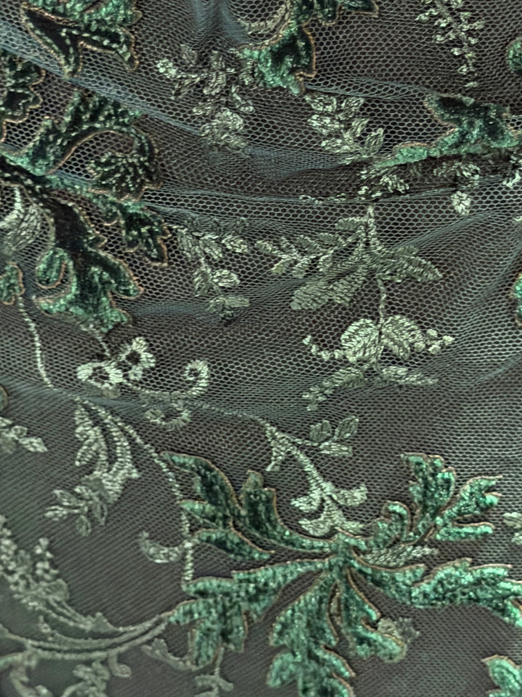 Velours Vert Chasseur Broderie Dentelle - Madina