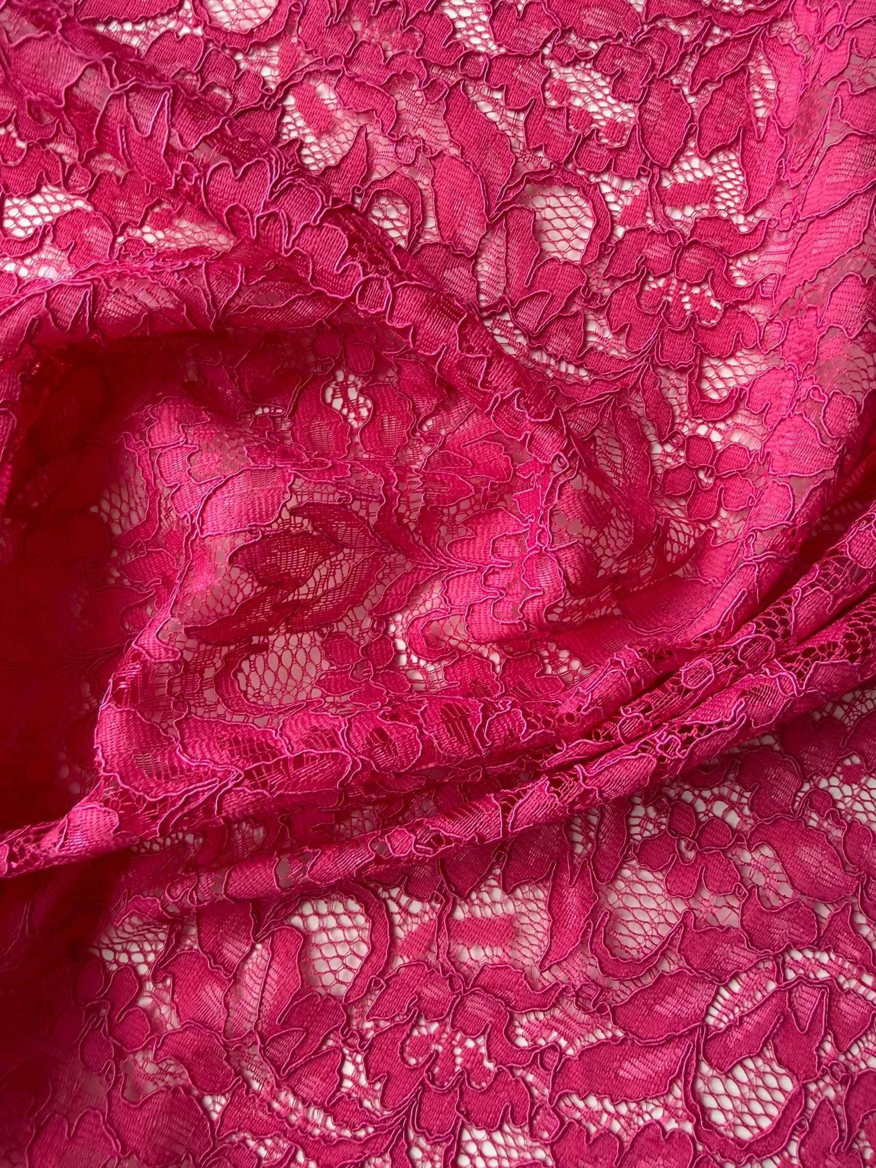 Dentelle rose fuchsia - P947