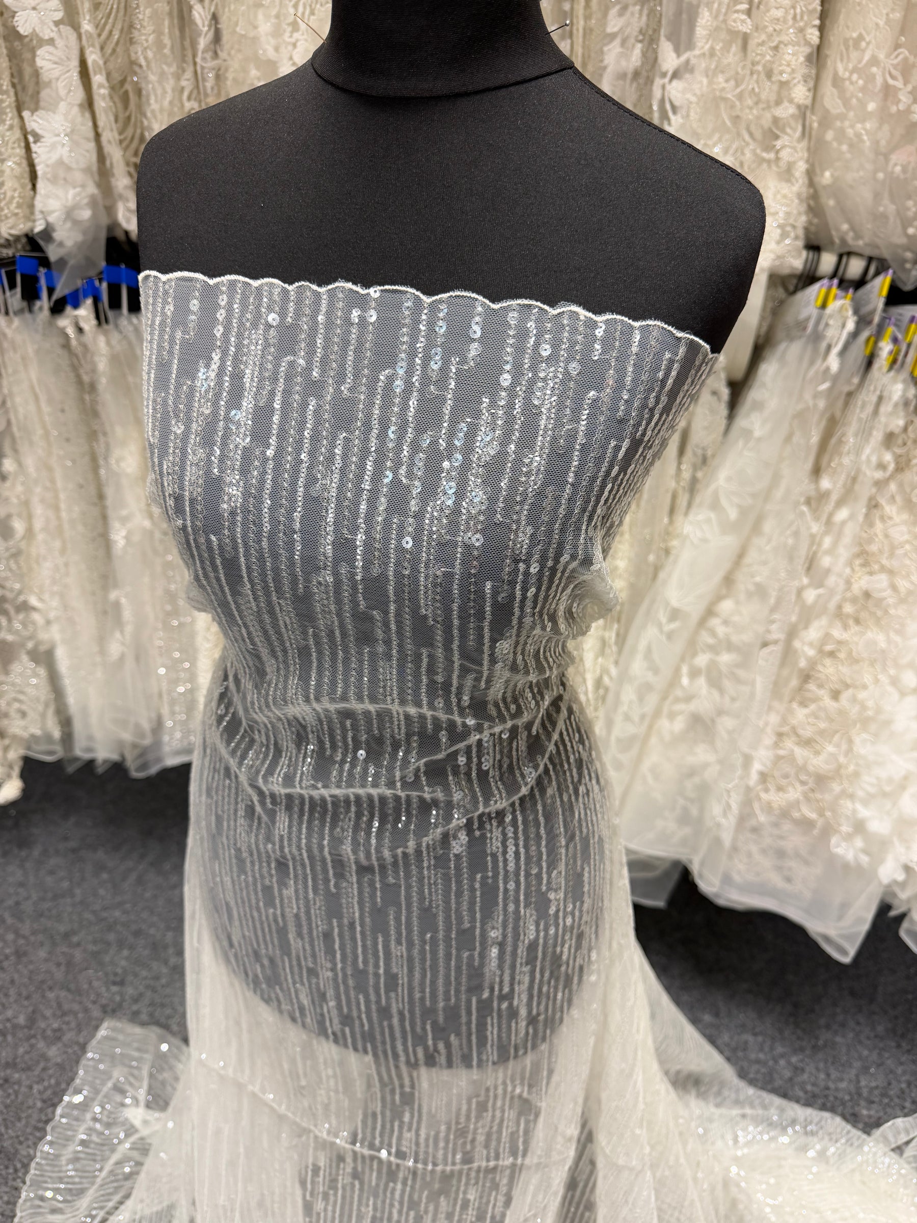 Dentelle à paillettes ivoire - EB3016