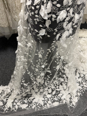 Tulle ivoire brodé de perles en 3D - EB1107