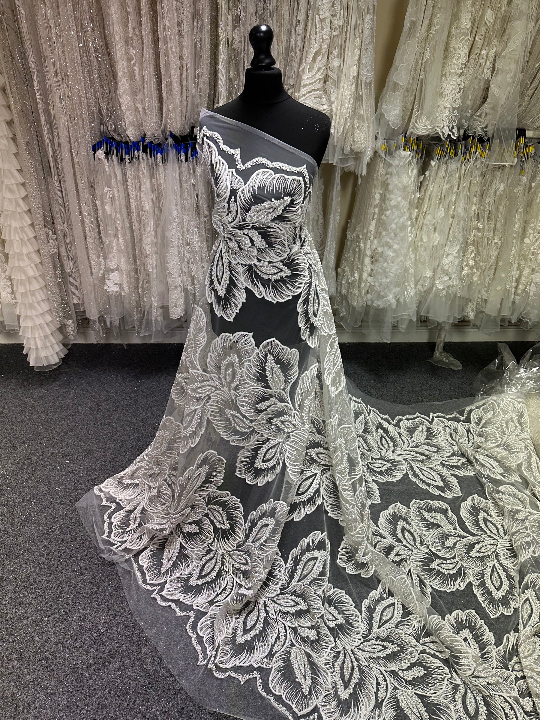 Ivory Glitter Lace – Leffy