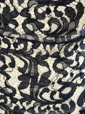 Dentelle italienne bleu marine - P883