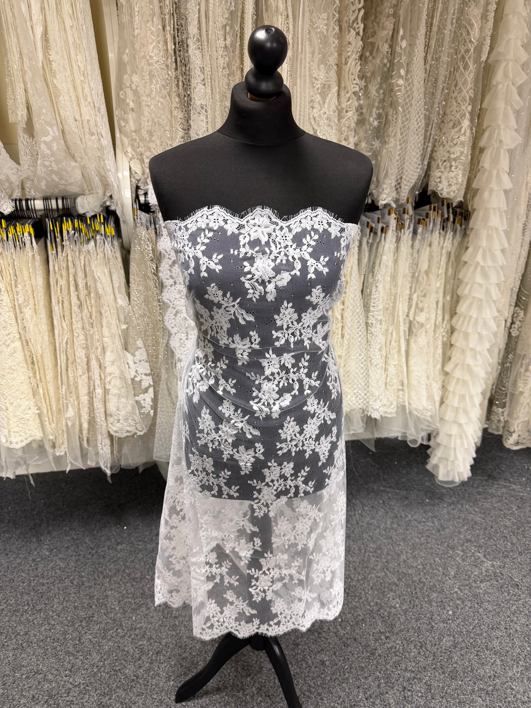 Dentelle Française Blanche - LA2011