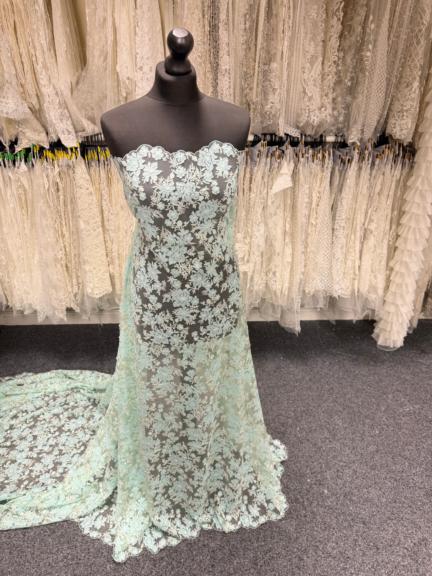 Dentelle brodée Océan Clair - EB3053