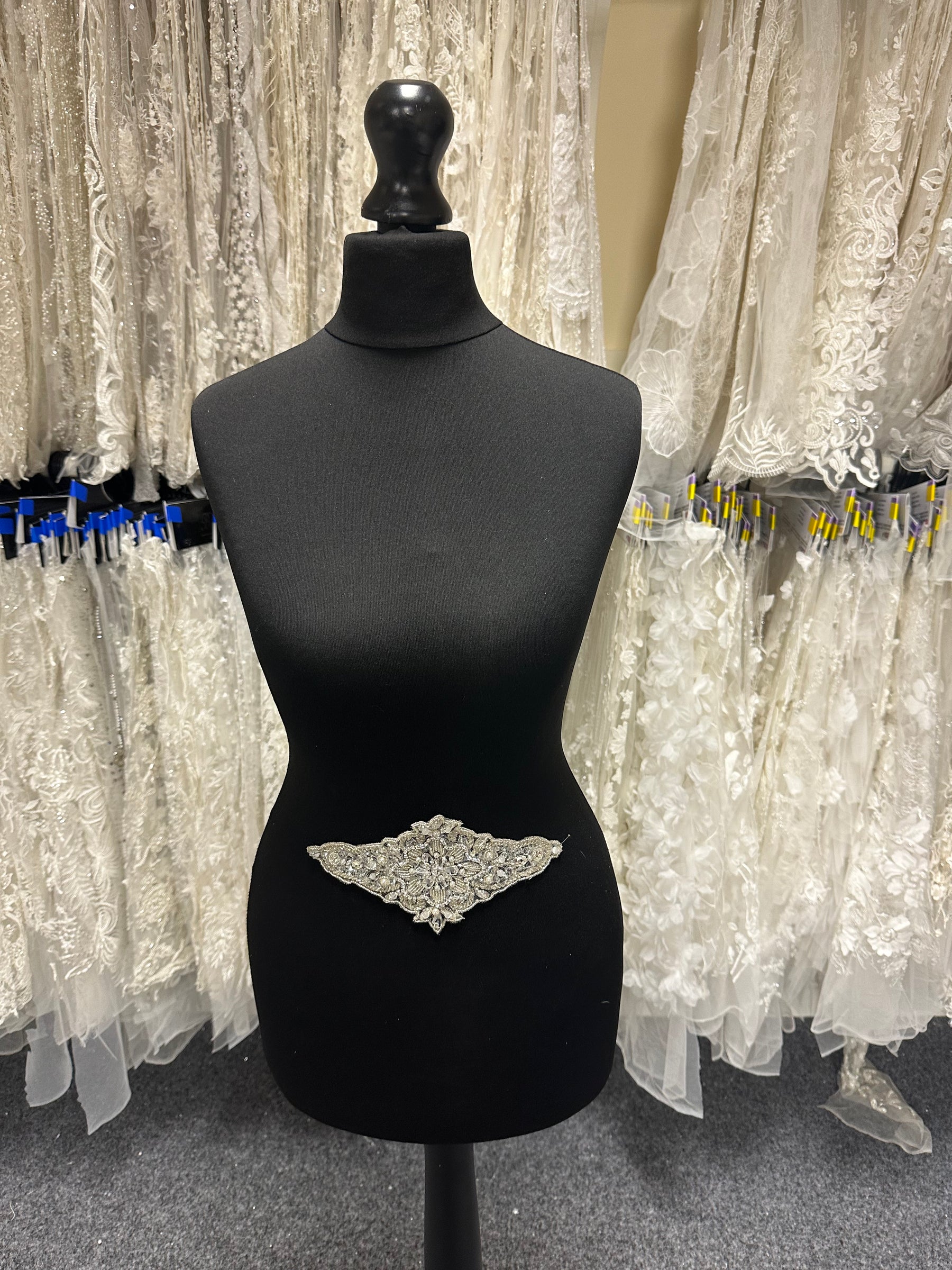 Broderie de cristal - Mascon (CF AP 2195)