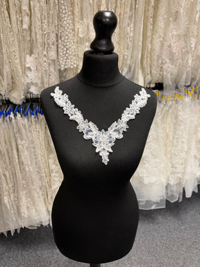 Applique perlée blanche - T587