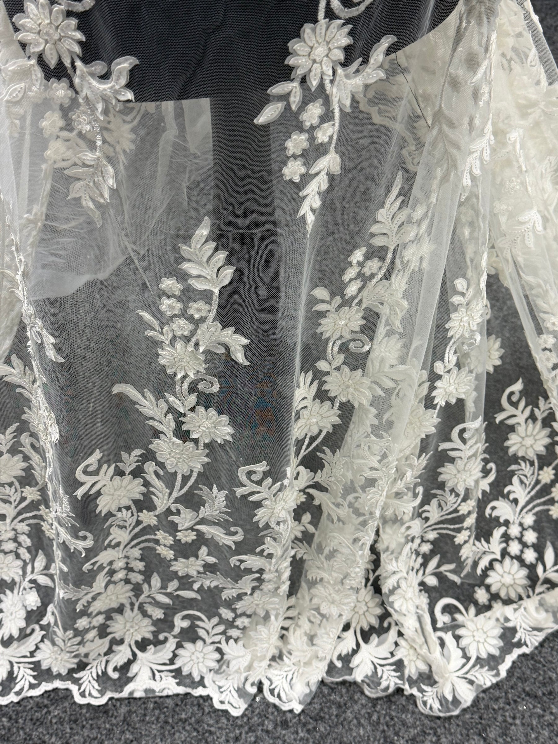 Dentelle brodée ivoire - EB5036