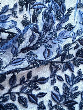 Tulle bleu marine brodé de perles - EB1058